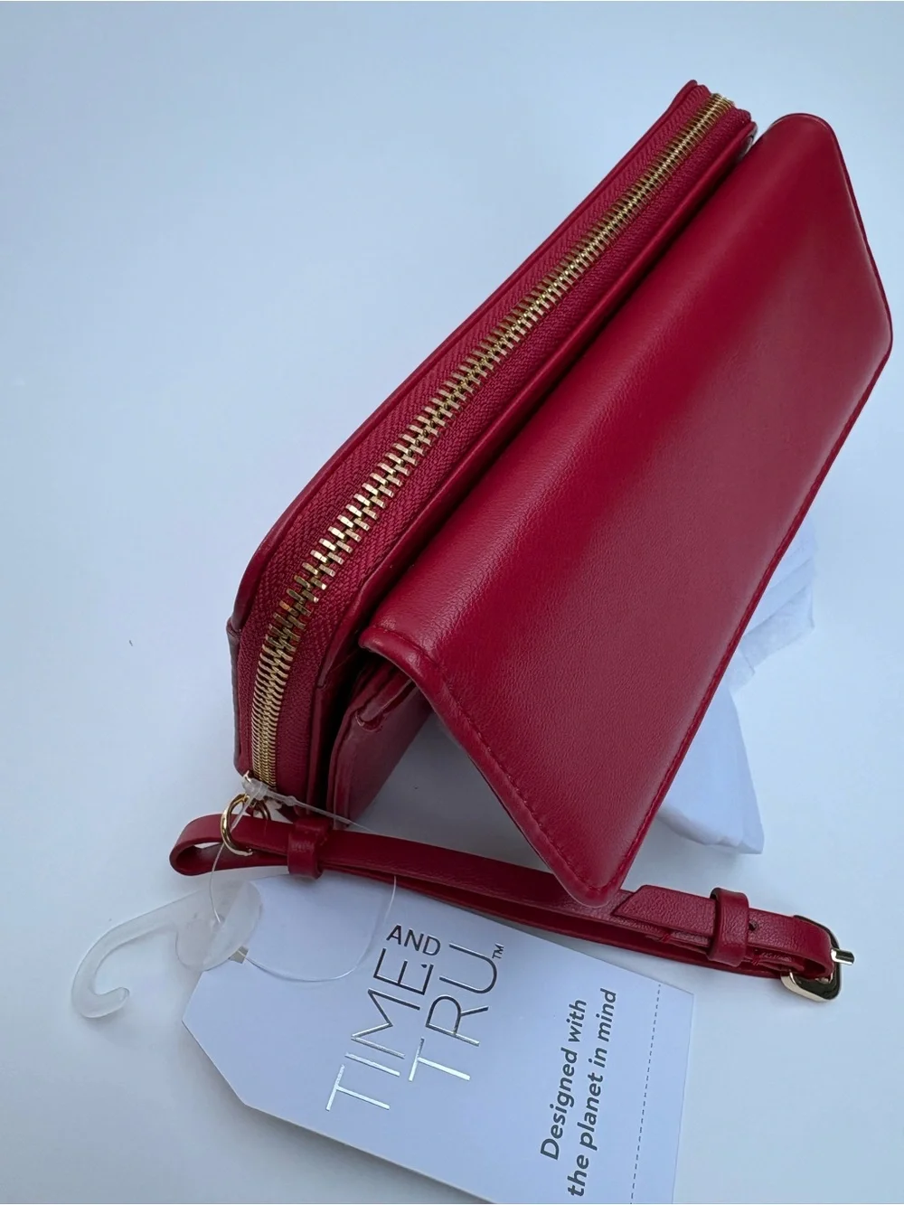 Time and Tru Red Wristlet Clutch wallet/ women’s wallet new